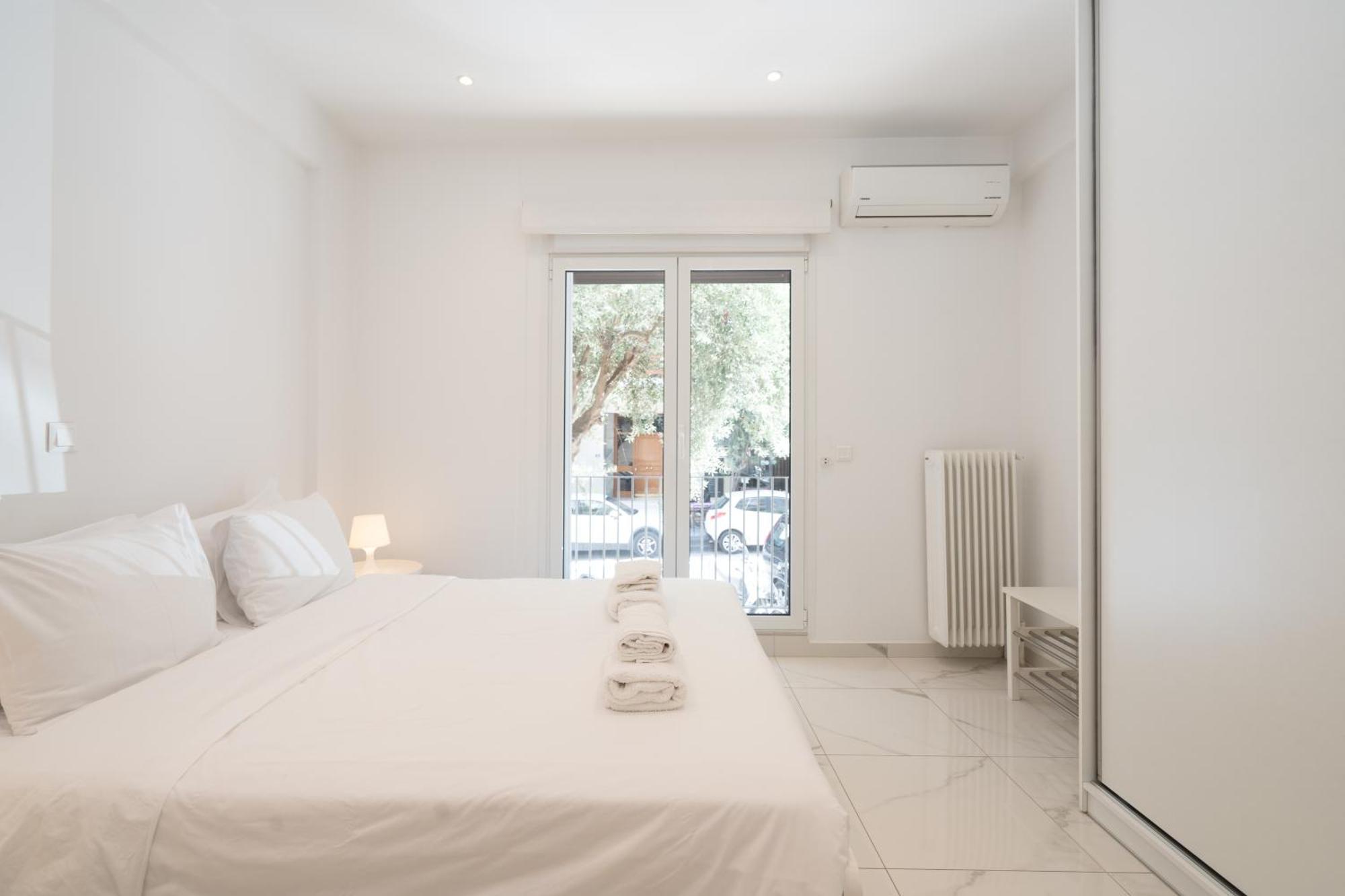 Sophisticated Modern Apt In Athens Center Exterior foto